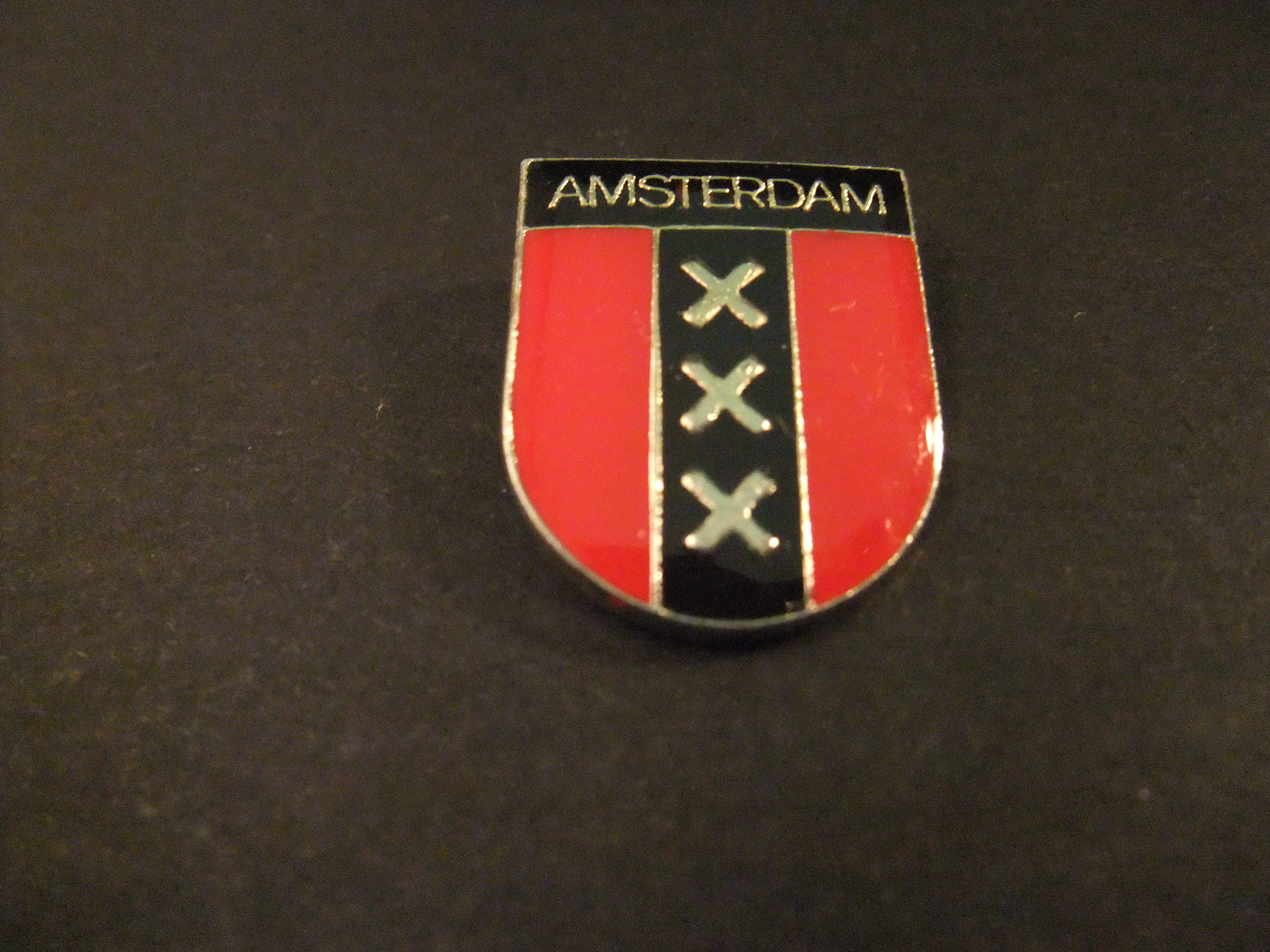 Amsterdam stadswapen drie kruisen ( Andreaskruisen)